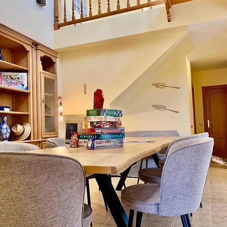3 Bedroom With Private Pool And Mountain View