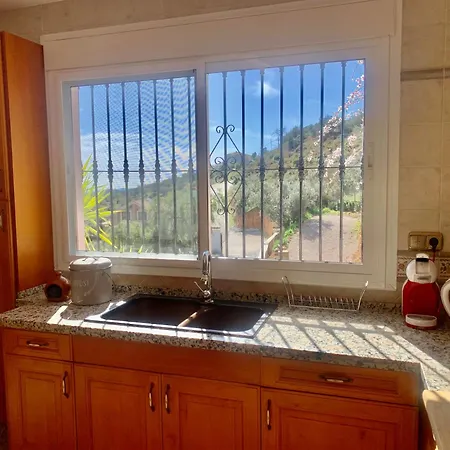 3 Bedroom With Private Pool And Mountain View Holiday home *