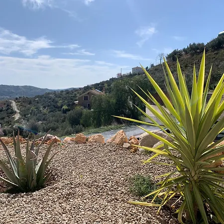 3 Bedroom With Private Pool And Mountain View Alcaucin
